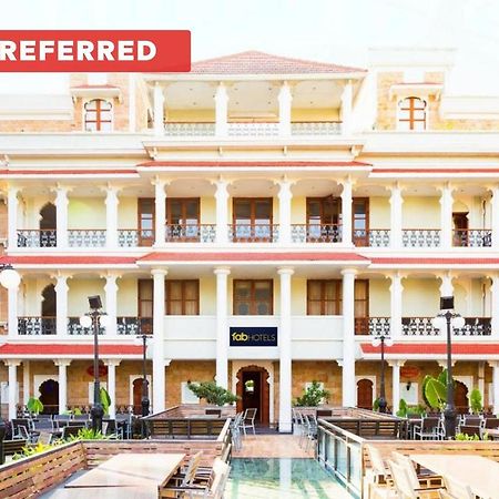 Collection O Hotel Rajwada Near The Pavillion Pune Zewnętrze zdjęcie