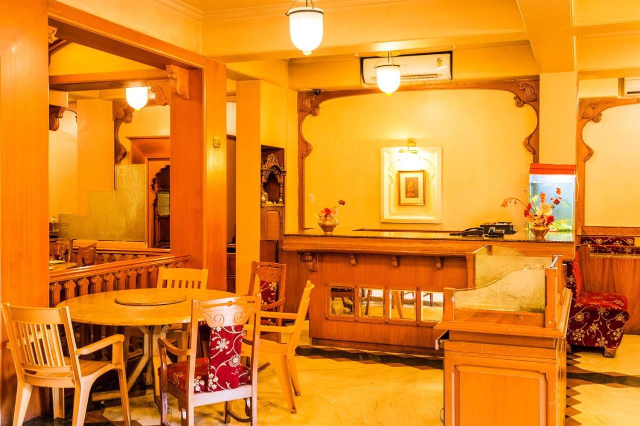 Collection O Hotel Rajwada Near The Pavillion Pune Zewnętrze zdjęcie