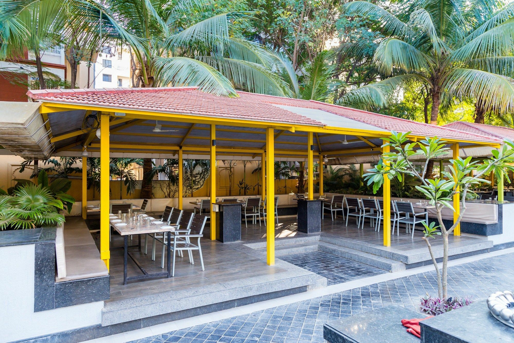 Collection O Hotel Rajwada Near The Pavillion Pune Zewnętrze zdjęcie
